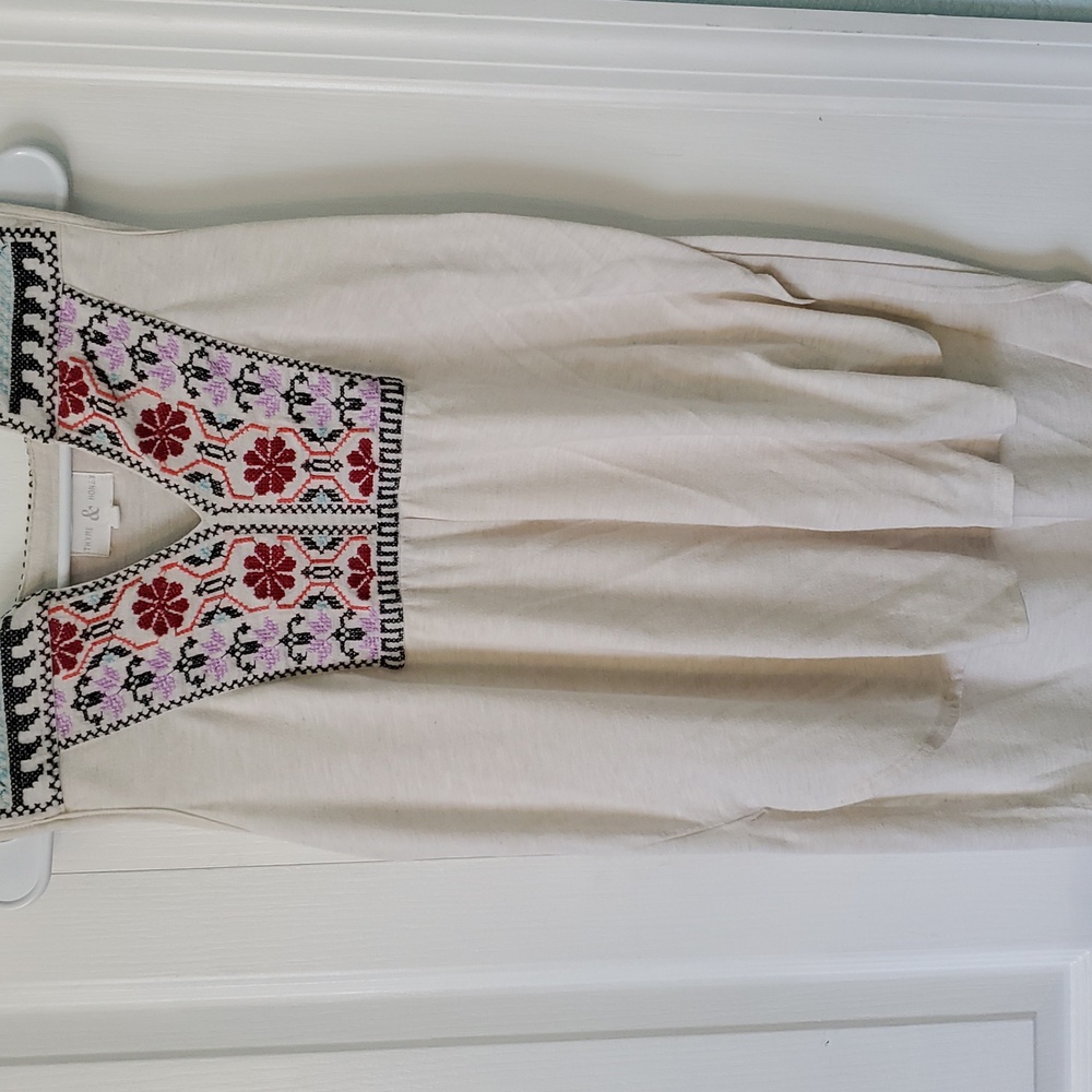 Thyme & Honey summer shirt size Medium